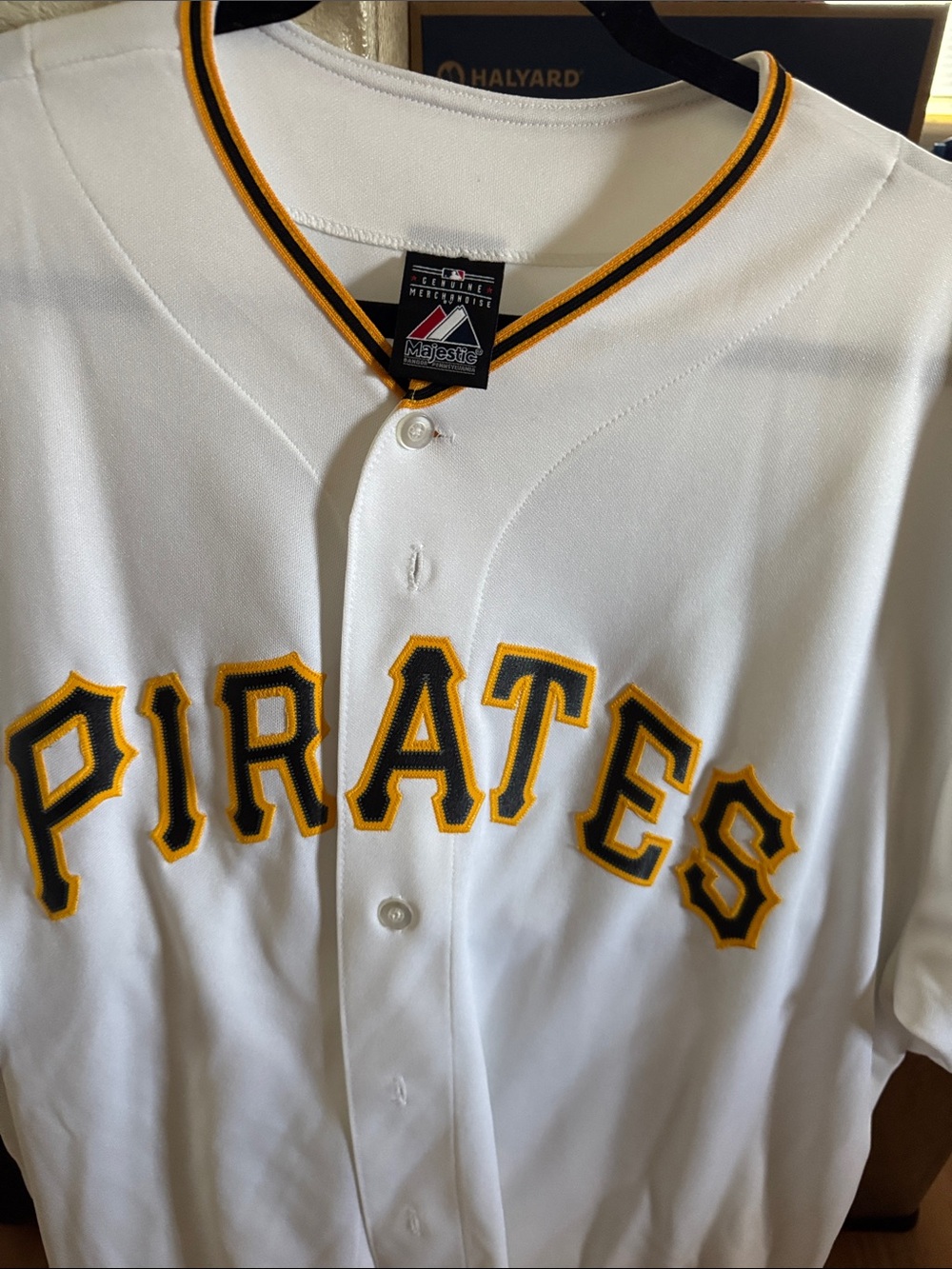 Majestic White Pittsburgh Pirates Gold-Trim Button Front Jersey